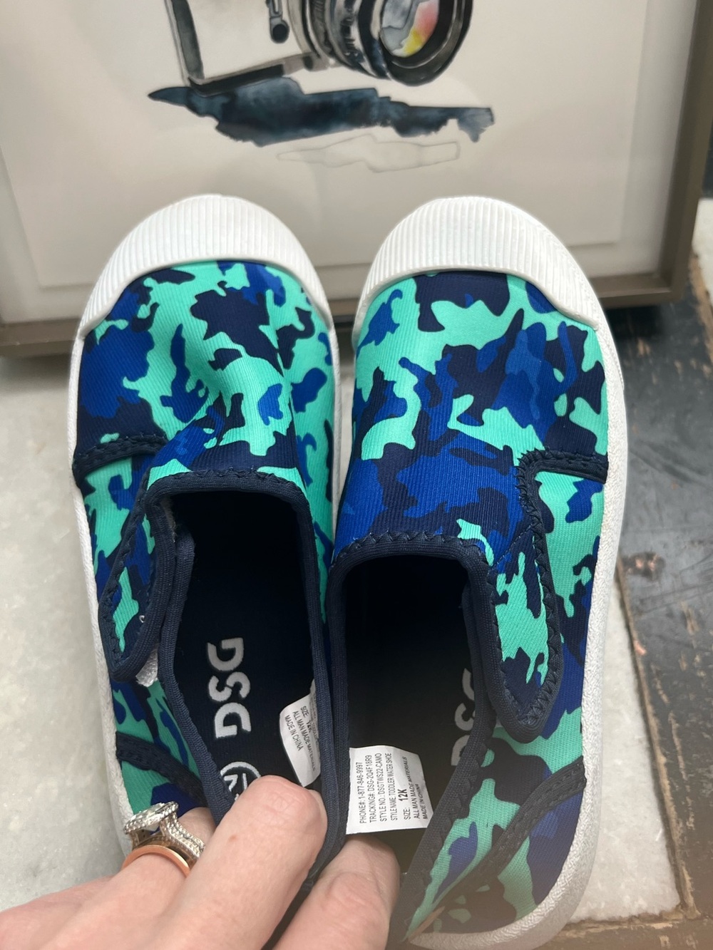 DSG Kids Blue & Teal Camo Slip-On boat/ water shoe.  Like New
